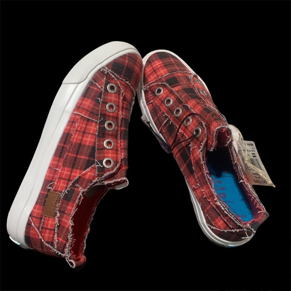 Red Blowfish Shoes - Picture 3 of 5